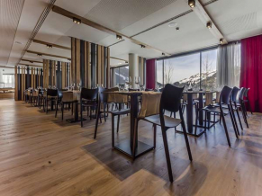 Piolets Park & Spa ресторан 2