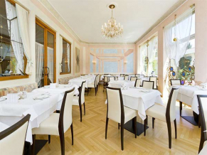Wittelsbacher Hof Swiss Quality ресторан