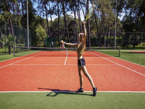 Arcanus Side Resort теннисный корт