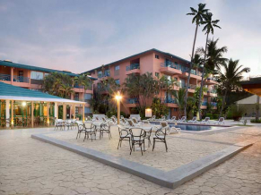 Don Juan Beach Resort бар
