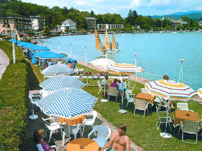 Strand-hotel Morak 3*. Озеро