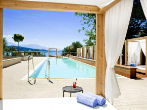 Hotel Lake's 4* superior. Бассейн