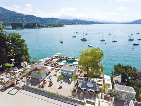 Hotel Lake's 4* superior. Озеро