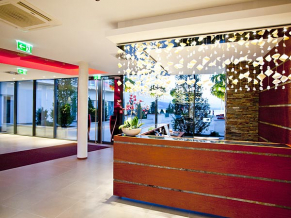 Hotel Lake's 4* superior. Рецепция