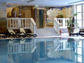 Renaissance Riessersee 4*. Бассейн