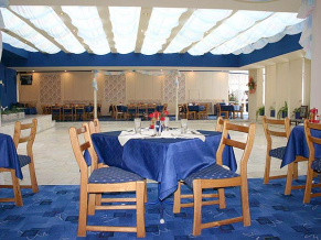 Juliot Curie 3* (Жолио Кюри 3*). Ресторан