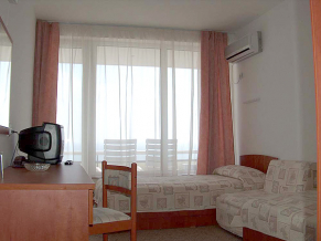 Juliot Curie 3* (Жолио Кюри 3*). Номер