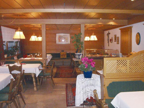 Monika 3*. Ресторан