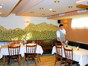 Club Hotel Martin 3*. Ресторан