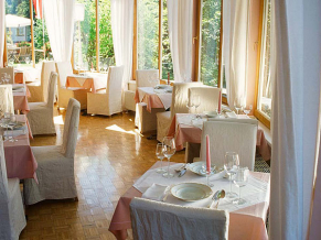 Villa Exelsior 3*. Ресторан