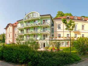 Spa Heviz 4*. Фасад