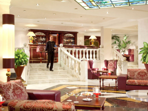 Grand Hotel Mazzaro Sea Palace 5*. Лобби-бар