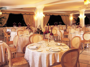 Baia Taormina Grand Palace Hotels & SPA 4*. Ресторан