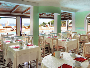 Grand Hotel Smeraldo Beach 4*. Ресторан
