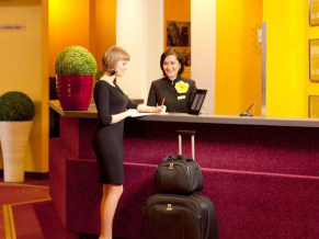 Chopin 3*. Лобби