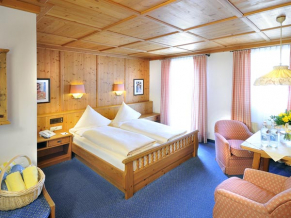 Zur Dorfschmiede 4*. Номер