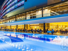 Kahya & Resort Aqua 5*. Бассейн