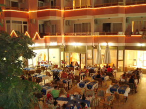 Turkmen Hotel 3*. Ресторан