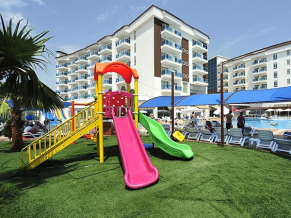 Cenger Beach Resort 5*. Детская площадка