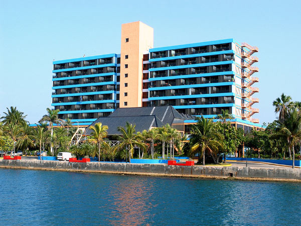 Bellevue Punta Аrena & Playa Caleta фасад