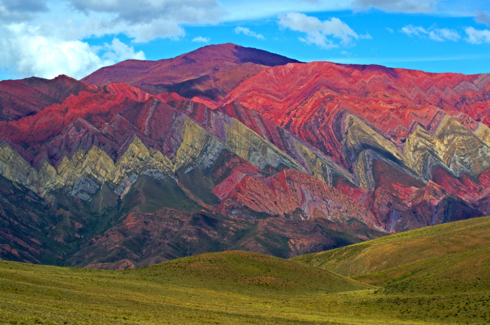 Горная долина Кебрада-де-Умауака в Аргентине