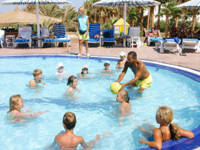 Triton Empire Beach Resort детский бассейн