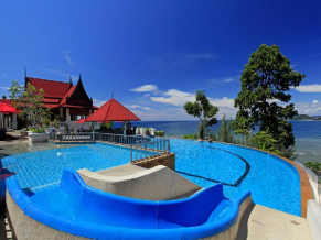 Aquamarine Resort & Villa бассейн
