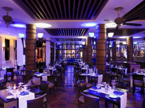 Aquamarine Resort & Villa ресторан