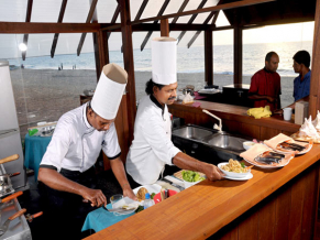 Sunset Beach Hotel Negombo ресторан 2