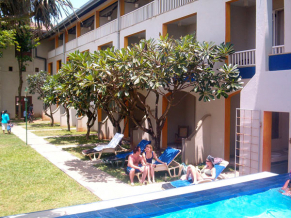 Sunset Beach Hotel Negombo территория