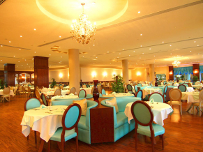 Amwaj Oyoun Hotel & Resort ресторан