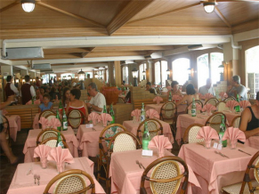 Degli Ulivi Villa - Pugnochiuso Resort ресторан