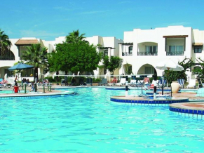 Poinciana Sharm Resort бассейн