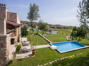 Club Residence at Black Sea Rama Golf виллы
