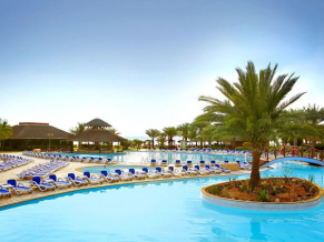 Fujairah Rotana Resort & Spa бассейн 2