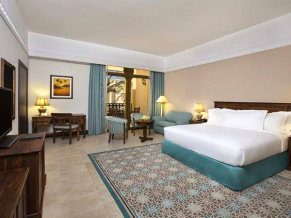 Hilton Al Hamra Beach & Golf Resort номер 1