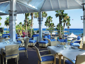 Lordos Beach Hotel ресторан 1