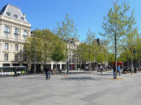 Crowne Plaza Republique фасад