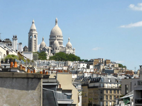 Kyriad Paris 9 - Montmartre вид из отеля