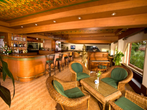 Majorda Beach Resort бар