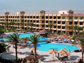 Amwaj Blue Beach Resort & Spa Abu Soma территория