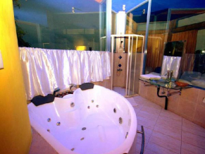 Cormoran Beach Hotel ванная комната