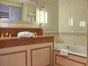 Normandy Hotel ванная комната