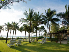 Kata Thani Beach Resort территория