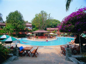 Loma Resort бассейн