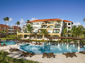 Now Larimar Punta Cana Resort бассейн 1
