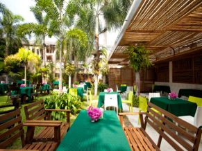 Lantana Pattaya Hotel & Resort терраса