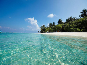 Palm Beach Resort & Spa Maldives пляж