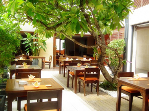 La Flora Patong ресторан 1