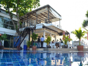 Patong Bay Garden бар у бассейна